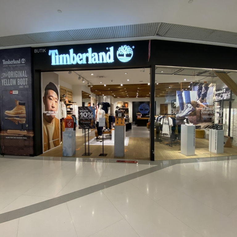Sunway pyramid timberland shop